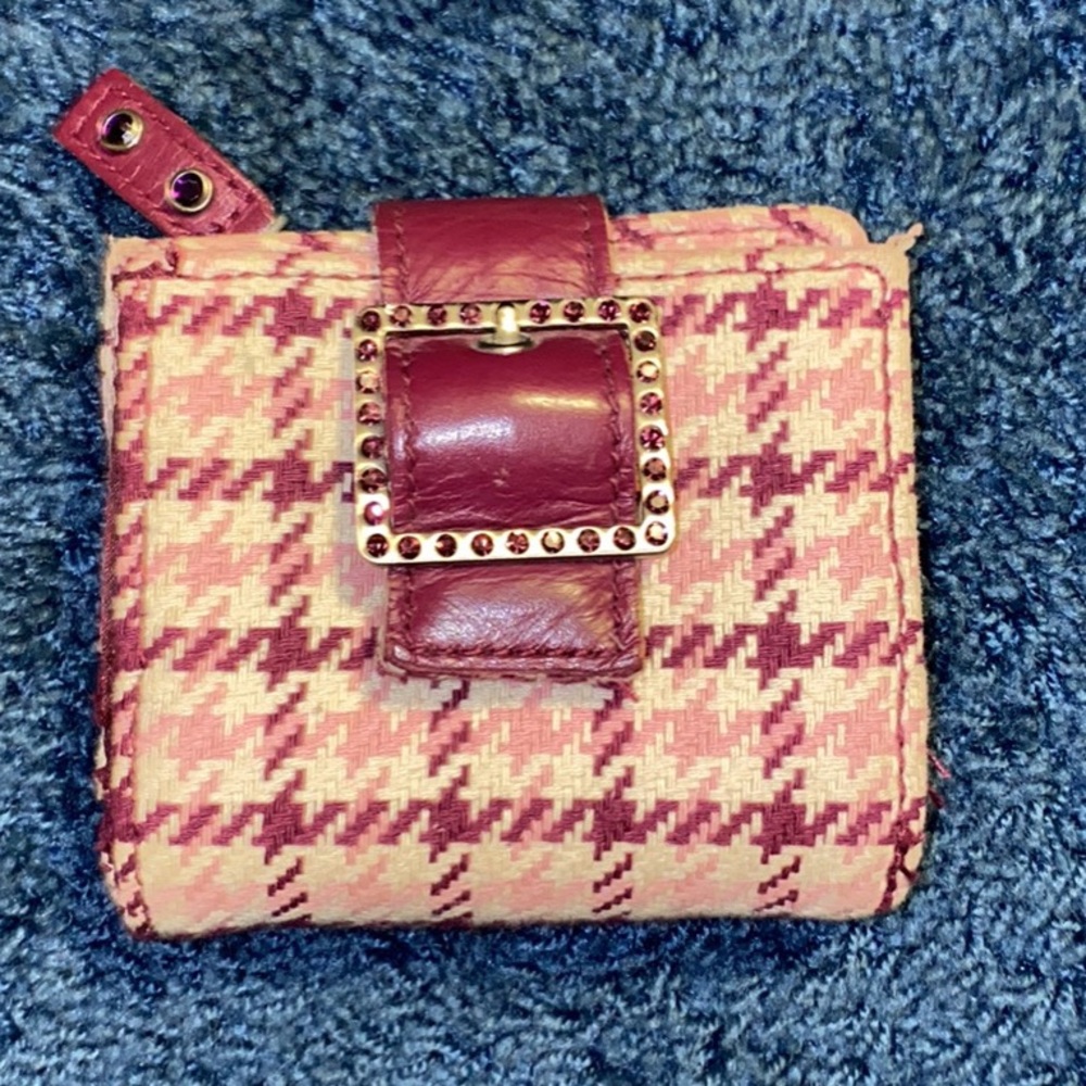 Three Wallets - image 7